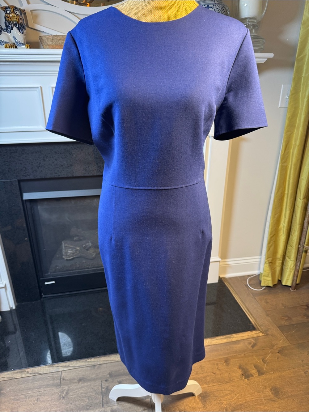Carolina Herrera Navy Short-Sleeve Midi Sheath Dress size 14